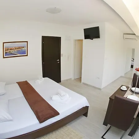 Deluxe Mkc Apartmán *