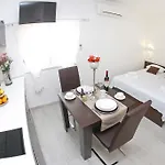 Deluxe Mkc Apartment Zadar