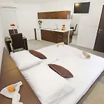 Apartment Deluxe Mkc